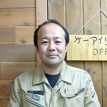 上里田　伸司