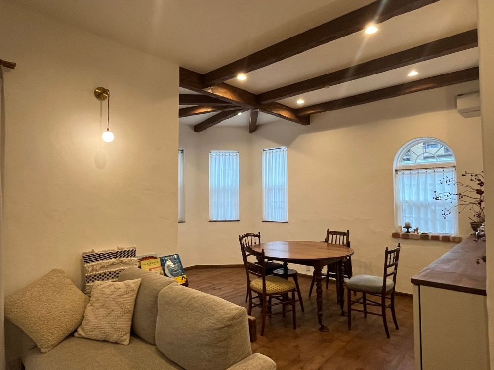 しらっくいを施工したダイニングルーム