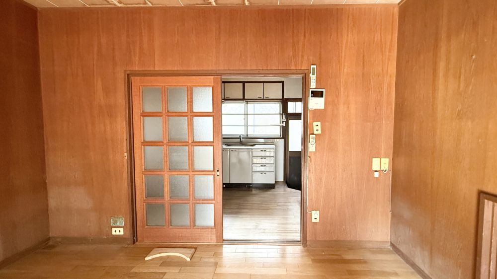 居室からキッチン