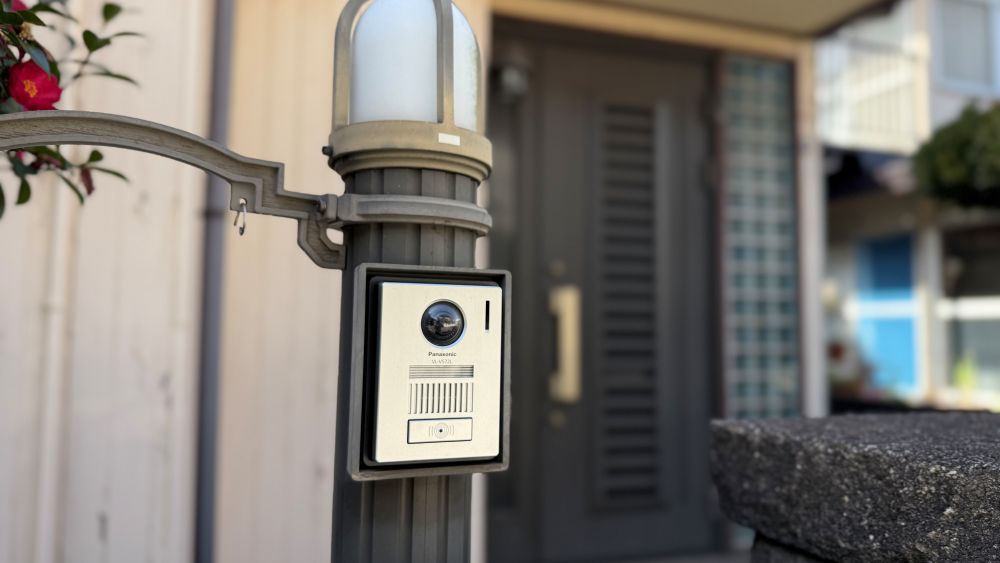 インターホン