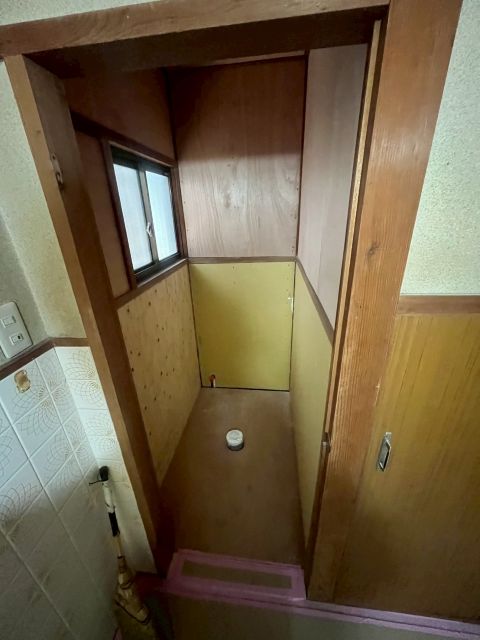 工事中のトイレ