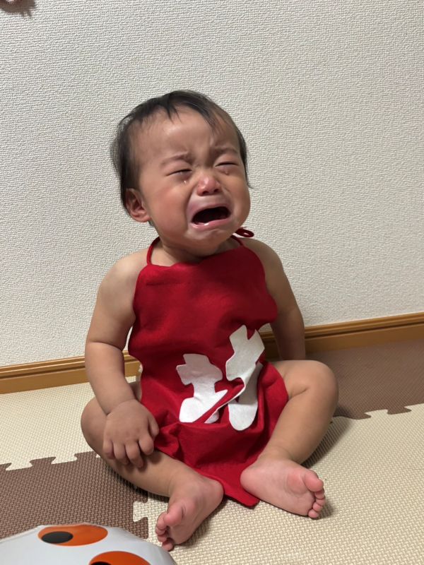 こどもの泣き顔