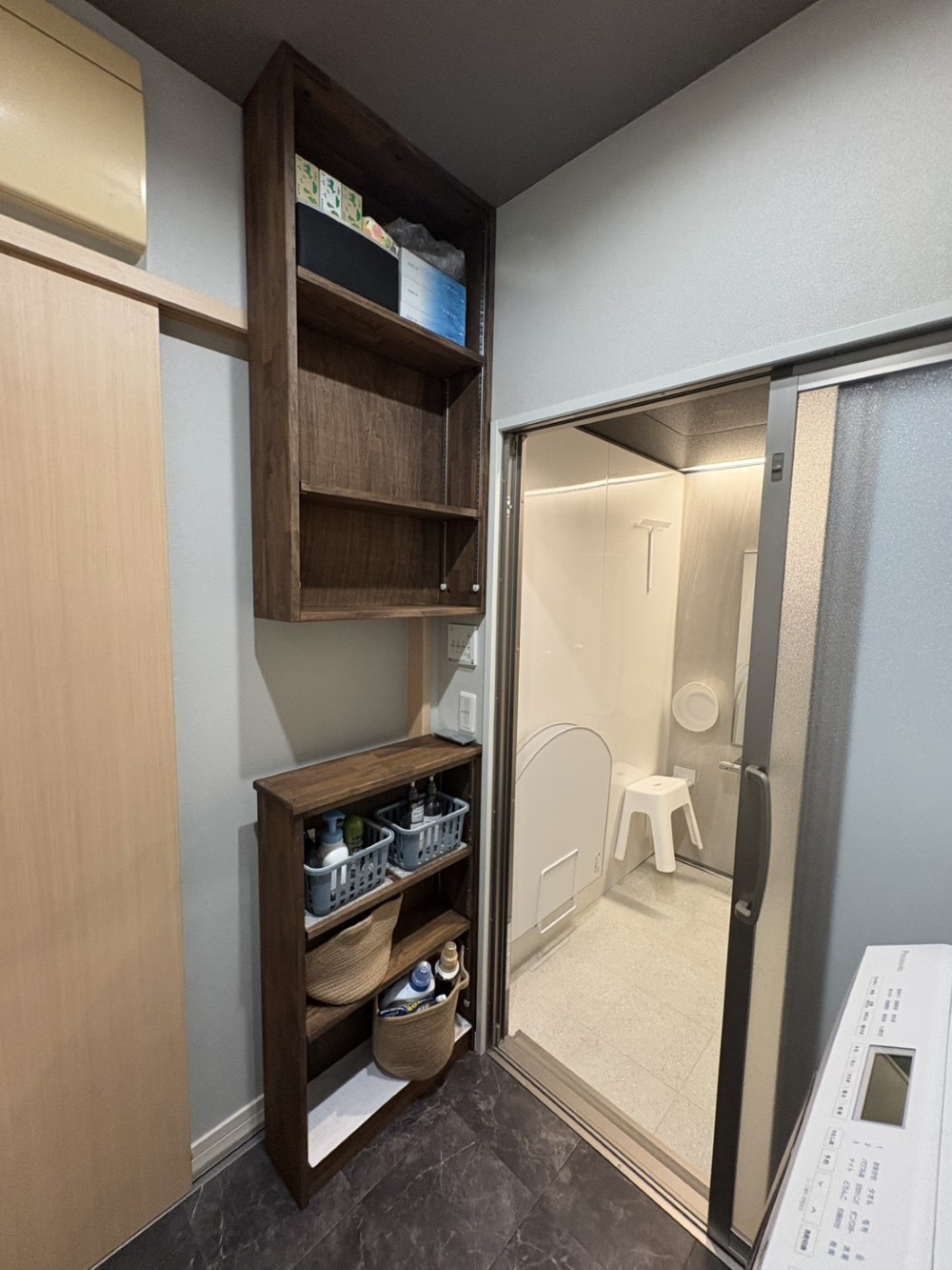 洗面室の造作収納
