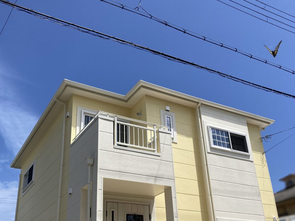 リノベーションしたおうちとアゲハチョウ